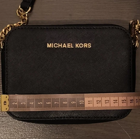 Michael Kors Black Crossbody Bag with Gold Chain - Picture 6 of 7